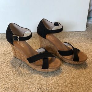 Toms Wedges